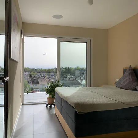 Penthouse Mit Alpenblick * Friedrichshafen