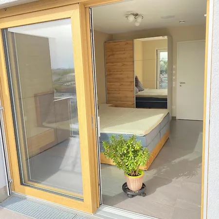 Penthouse Mit Alpenblick شقة فريدريشسهافن