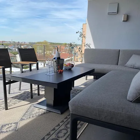 Penthouse Mit Alpenblick * Friedrichshafen