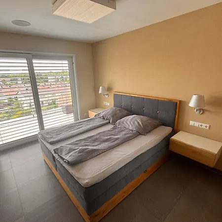 Penthouse Mit Alpenblick فريدريشسهافن