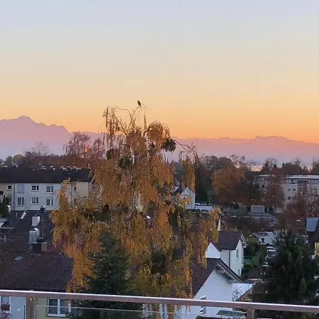 Penthouse Mit Alpenblick Apartment Friedrichshafen